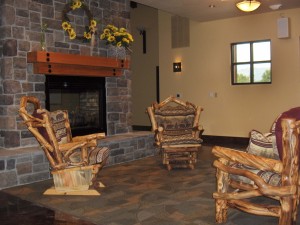 Stueve Lounge Mayer Fireplace